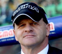 1996 – IACHINI IN LACRIME FA UNA PROMESSA: “Un giorno tornerò”.“ Finito incontro Gattuso-Perinetti 1996 – IACHINI IN LACRIME FA UNA PROMESSA: “Un giorno tornerò”.“ Finito incontro Gattuso-Perinetti