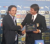 Rosanerosiamonoi del 4 Dicembre 2015 Rosanerosiamonoi del 4 Dicembre 2015