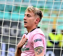 La Gumina su Instagram : Sono sempre con voi. La Gumina su Instagram : Sono sempre con voi.