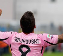 Trajkovski e Puskas giocano da attaccanti in nazionale e fanno faville. (VIDEO) Trajkovski e Puskas giocano da attaccanti in nazionale e fanno faville. (VIDEO)