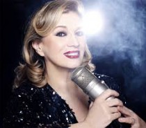 Iva Zanicchi successo Al Massimo (VIDEO) Iva Zanicchi successo Al Massimo (VIDEO)