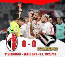 Bari-Palermo 0-0 non si vince neanche in 11 contro 9 (VIDEO) Bari-Palermo 0-0 non si vince neanche in 11 contro 9 (VIDEO)