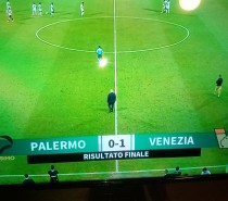 Palermo -Venezia 0-1 …. un piede fuori ! (VIDEO) Palermo -Venezia 0-1 …. un piede fuori ! (VIDEO)