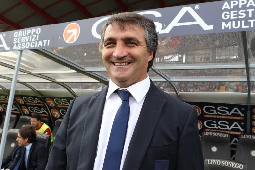 L'allenatore del Genoa Luigi de Canio oggi domenica 30 Settembre 2012 allo Stadio Friuli di Udine. ANSA/STEFANO LANCIA