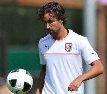 DI GENNARO “IL 10? IMPOSSIBILE PRENDERE POSTO DI MICCOLI” DI GENNARO “IL 10? IMPOSSIBILE PRENDERE POSTO DI MICCOLI”